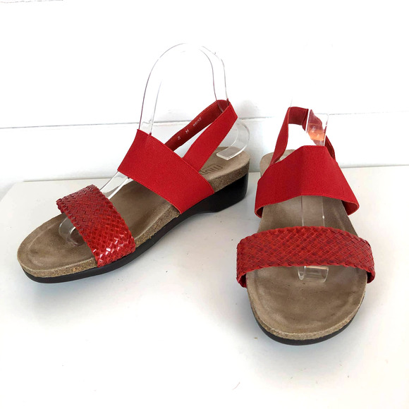 Munro Shoes - Munro Pisces Sandal red size 8